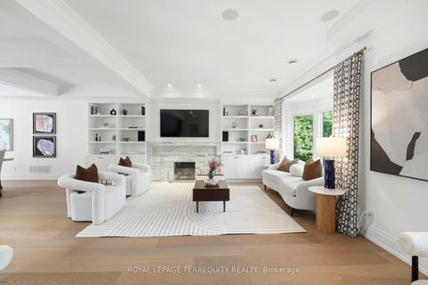 Photo 2 at 100 Admiral Road, Annex, Toronto