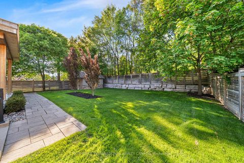 Photo 15 at 6 Weller Crescent, Maple, Vaughan