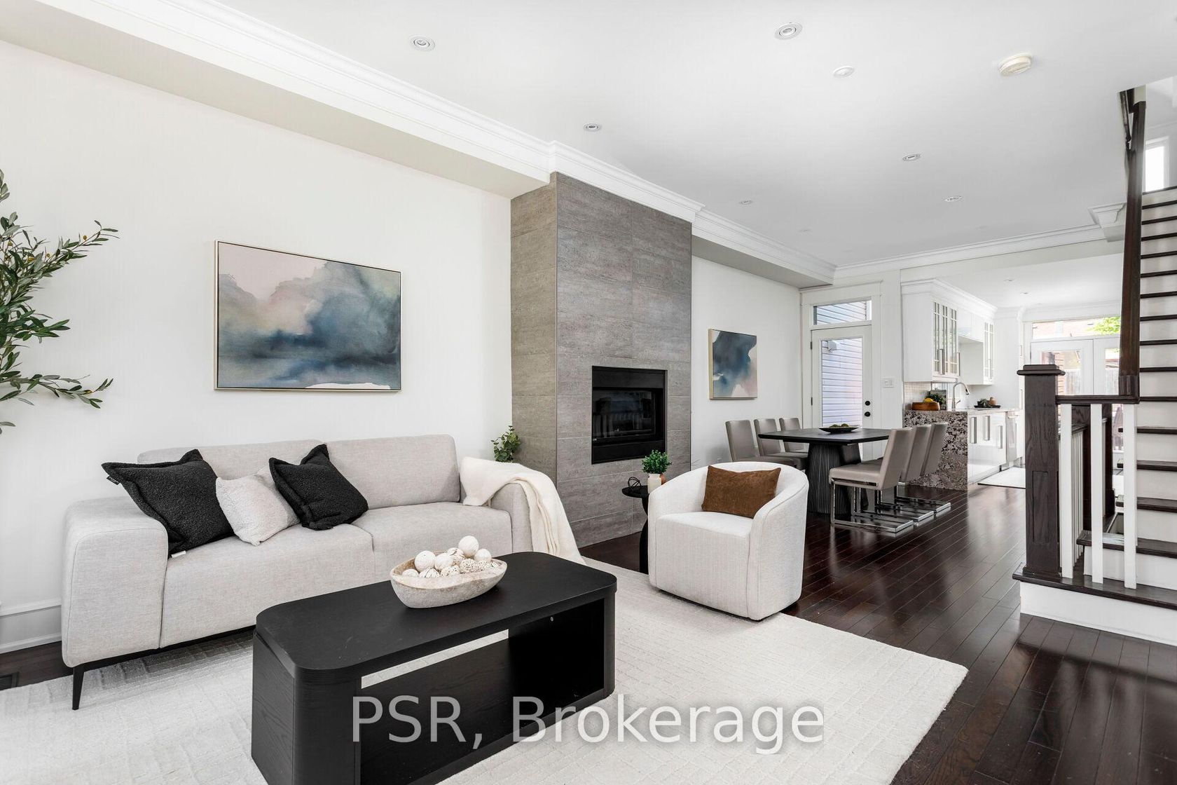 38 Wyndham Street, Little Portugal, Toronto 