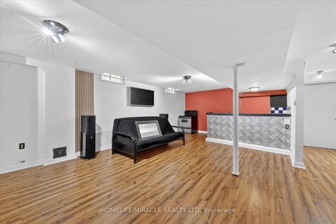 Photo 10 at 88 Reed Drive, Central, Ajax