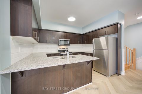 Photo 7 at 3 - 626 Rexdale Boulevard, Clairville, Toronto