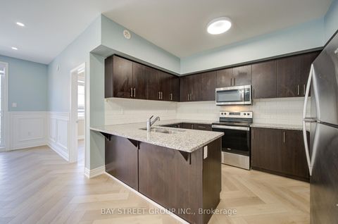 Photo 8 at 3 - 626 Rexdale Boulevard, Clairville, Toronto
