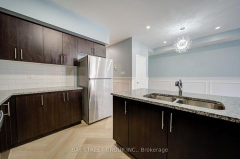 Photo 10 at 3 - 626 Rexdale Boulevard, Clairville, Toronto