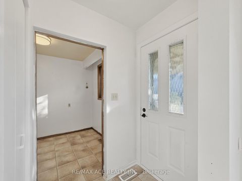 Photo 6 at 1385 Park Road S, Lakeview, Oshawa