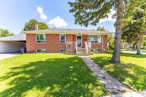 Photo 1 at 1 Gilroy Drive, Dorset Park, Toronto