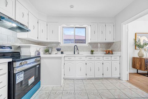 Photo 11 at 1 Gilroy Drive, Dorset Park, Toronto
