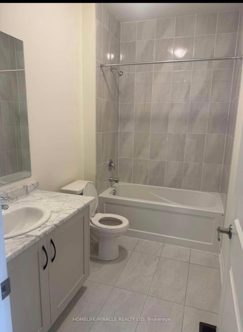 Photo 6 at 35 Rumi Court, Patterson, Vaughan