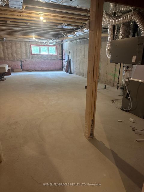 Photo 15 at 35 Rumi Court, Patterson, Vaughan