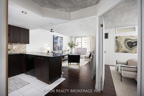 Photo 2 at 208 - 60 Homewood Avenue, South St. James Town, Toronto