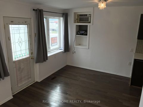 Photo 4 at 104 Danforth Road, Oakridge, Toronto