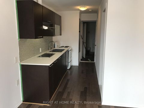 Photo 9 at 104 Danforth Road, Oakridge, Toronto