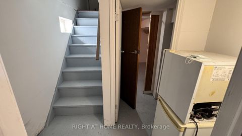 Photo 17 at 104 Danforth Road, Oakridge, Toronto