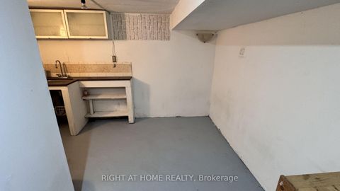 Photo 18 at 104 Danforth Road, Oakridge, Toronto