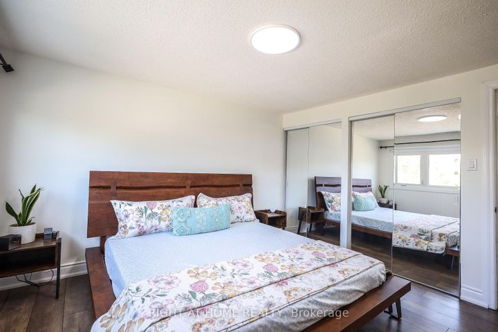 Photo 22 at 2126 Millway Gate, Erin Mills, Mississauga