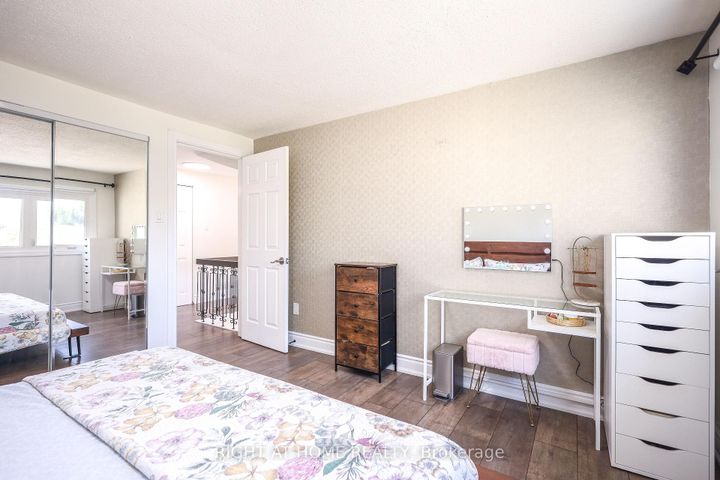 Photo 23 at 2126 Millway Gate, Erin Mills, Mississauga