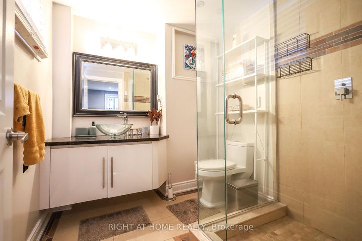 Photo 33 at 2126 Millway Gate, Erin Mills, Mississauga
