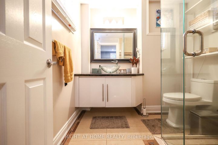 Photo 34 at 2126 Millway Gate, Erin Mills, Mississauga
