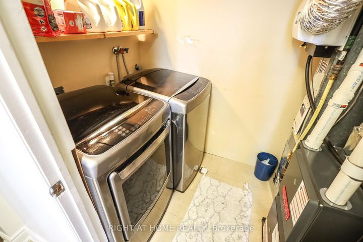 Photo 35 at 2126 Millway Gate, Erin Mills, Mississauga