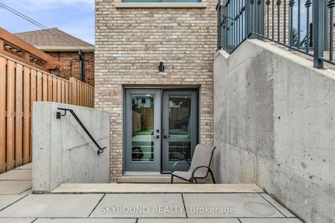 Photo 28 at 323 Mortimer Avenue, East York, Toronto