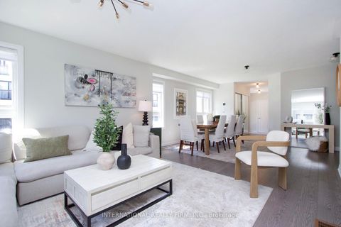 Photo 8 at 33 - 11 Caspian Square, Bowmanville, Clarington
