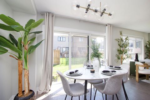 Photo 15 at 33 - 11 Caspian Square, Bowmanville, Clarington