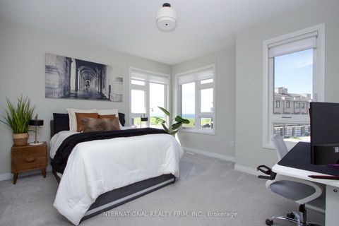 Photo 26 at 33 - 11 Caspian Square, Bowmanville, Clarington