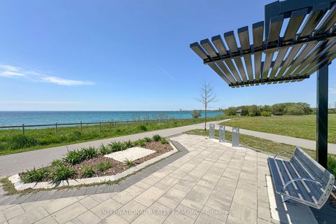 Photo 31 at 33 - 11 Caspian Square, Bowmanville, Clarington