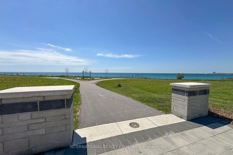Photo 32 at 33 - 11 Caspian Square, Bowmanville, Clarington
