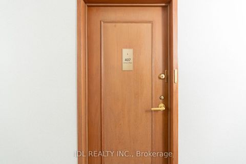 Photo 9 at 407 - 24 Wellesley Street W, Bay Street Corridor, Toronto