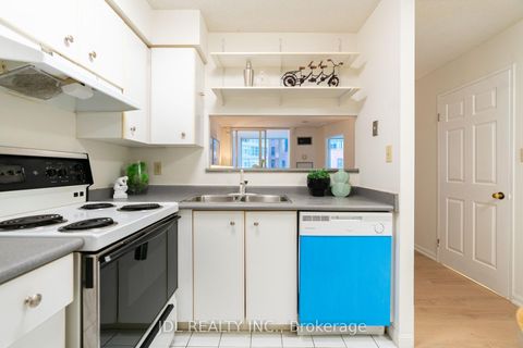 Photo 13 at 407 - 24 Wellesley Street W, Bay Street Corridor, Toronto