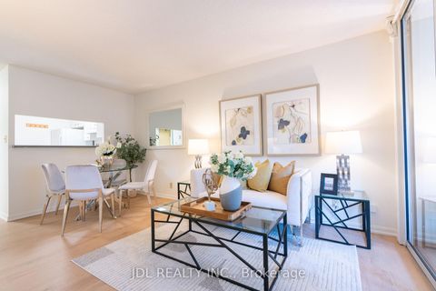 Photo 24 at 407 - 24 Wellesley Street W, Bay Street Corridor, Toronto