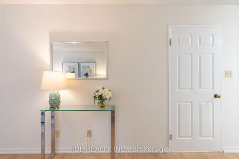 Photo 27 at 407 - 24 Wellesley Street W, Bay Street Corridor, Toronto