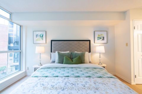 Photo 31 at 407 - 24 Wellesley Street W, Bay Street Corridor, Toronto