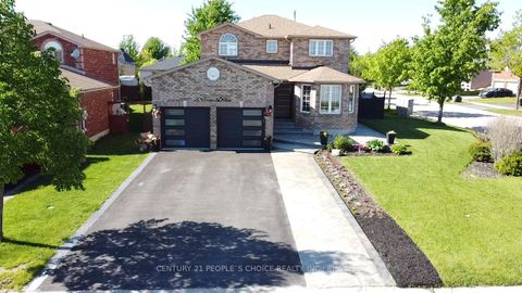 Photo 3 at 2 Irene Drive, Painswick South, Barrie