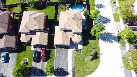 Photo 5 at 2 Irene Drive, Painswick South, Barrie