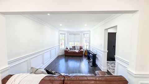 Photo 15 at 2 Irene Drive, Painswick South, Barrie