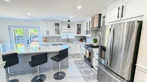 Photo 18 at 2 Irene Drive, Painswick South, Barrie