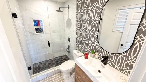 Photo 33 at 2 Irene Drive, Painswick South, Barrie