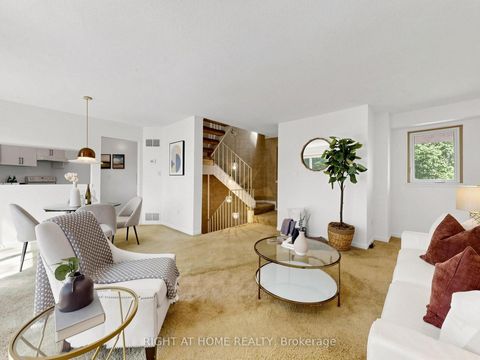 Photo 7 at 14 - 20 Budgell Terrace, Swansea, Toronto