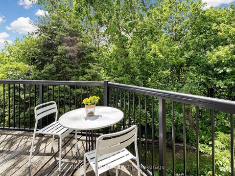 Photo 12 at 14 - 20 Budgell Terrace, Swansea, Toronto