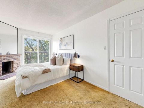 Photo 20 at 14 - 20 Budgell Terrace, Swansea, Toronto