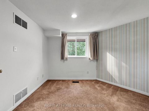 Photo 29 at 14 - 20 Budgell Terrace, Swansea, Toronto