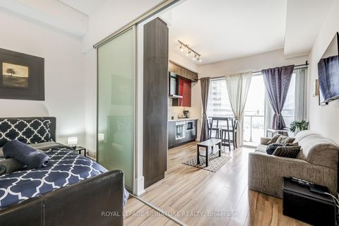 Photo 13 at 922 - 20 John Street, Waterfront Communities C1, Toronto