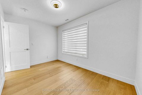 Photo 31 at 94 Edgecroft Road, Queensway, Toronto