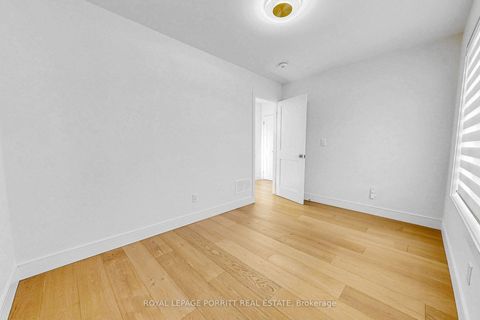 Photo 32 at 94 Edgecroft Road, Queensway, Toronto