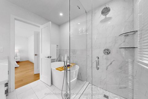 Photo 34 at 94 Edgecroft Road, Queensway, Toronto