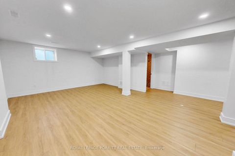 Photo 39 at 94 Edgecroft Road, Queensway, Toronto