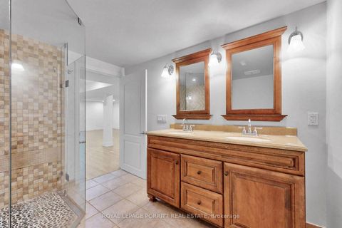 Photo 41 at 94 Edgecroft Road, Queensway, Toronto