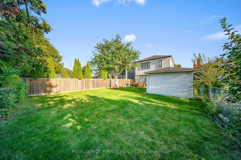 Photo 49 at 94 Edgecroft Road, Queensway, Toronto