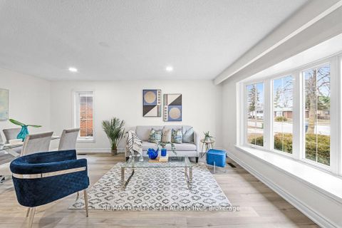 Photo 6 at 66 Avening Drive, Clairville, Toronto